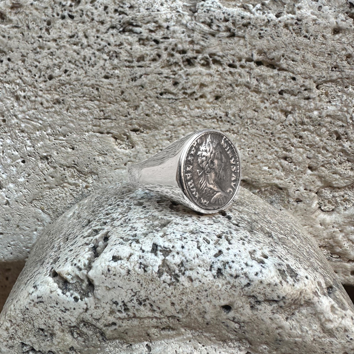 Roman coin rings – Serra Roma