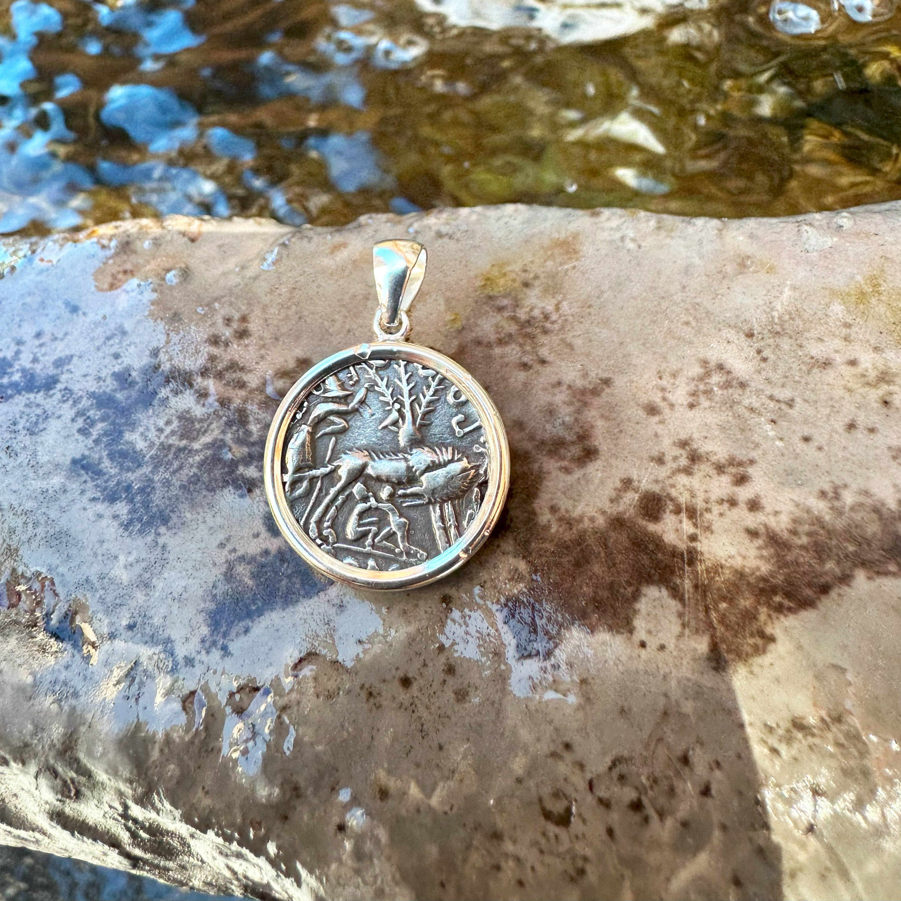 GIGI Romancoinネックレス（Romulus and Remus) ARTEMIS / Roman coin necklace / Romulus and Remus - GIGI Jewelry