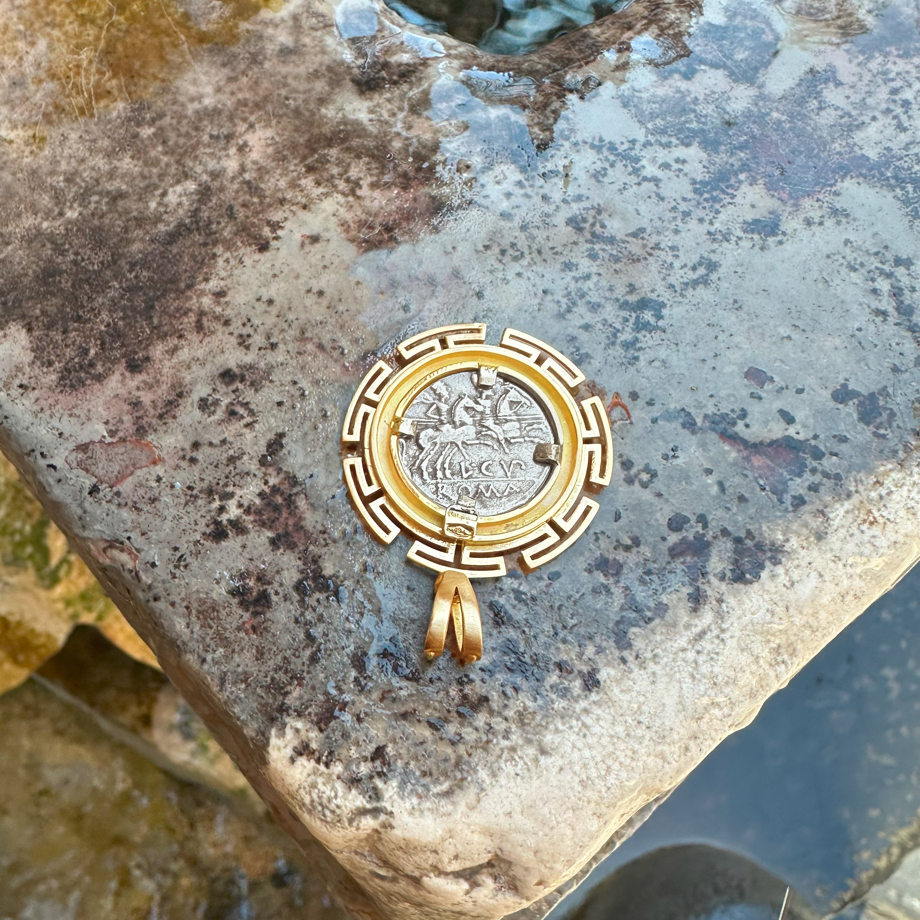 GODDESS ROME LIMITED EDITION Genuine Roman silver coin (148